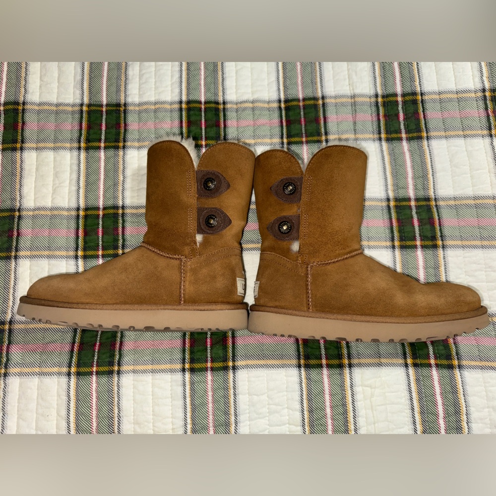 Gently used UGG Marciela II Water Resistant Suede Shearling Boots Chestnut 6